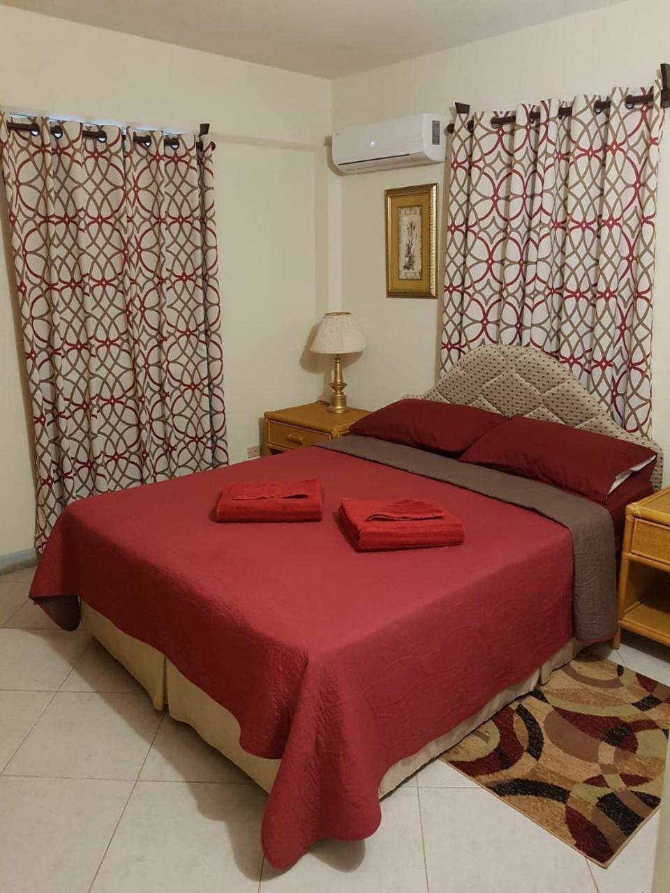 Breezy Apts Saint Philip Kültér fotó